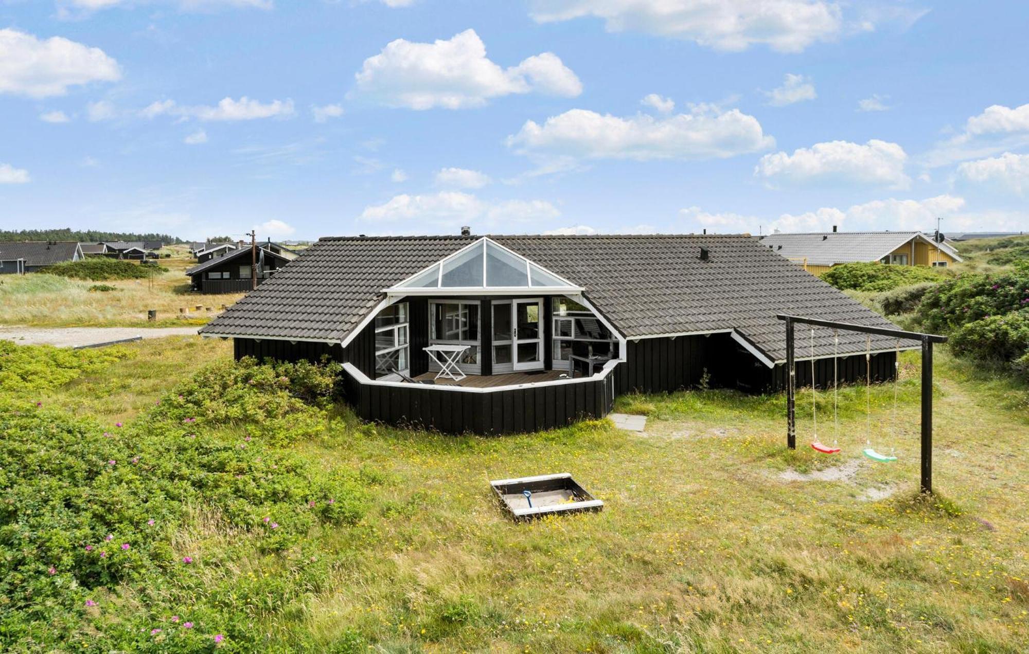 Stunning Home In Hvide Sande With Kitchen Bjerregård Buitenkant foto