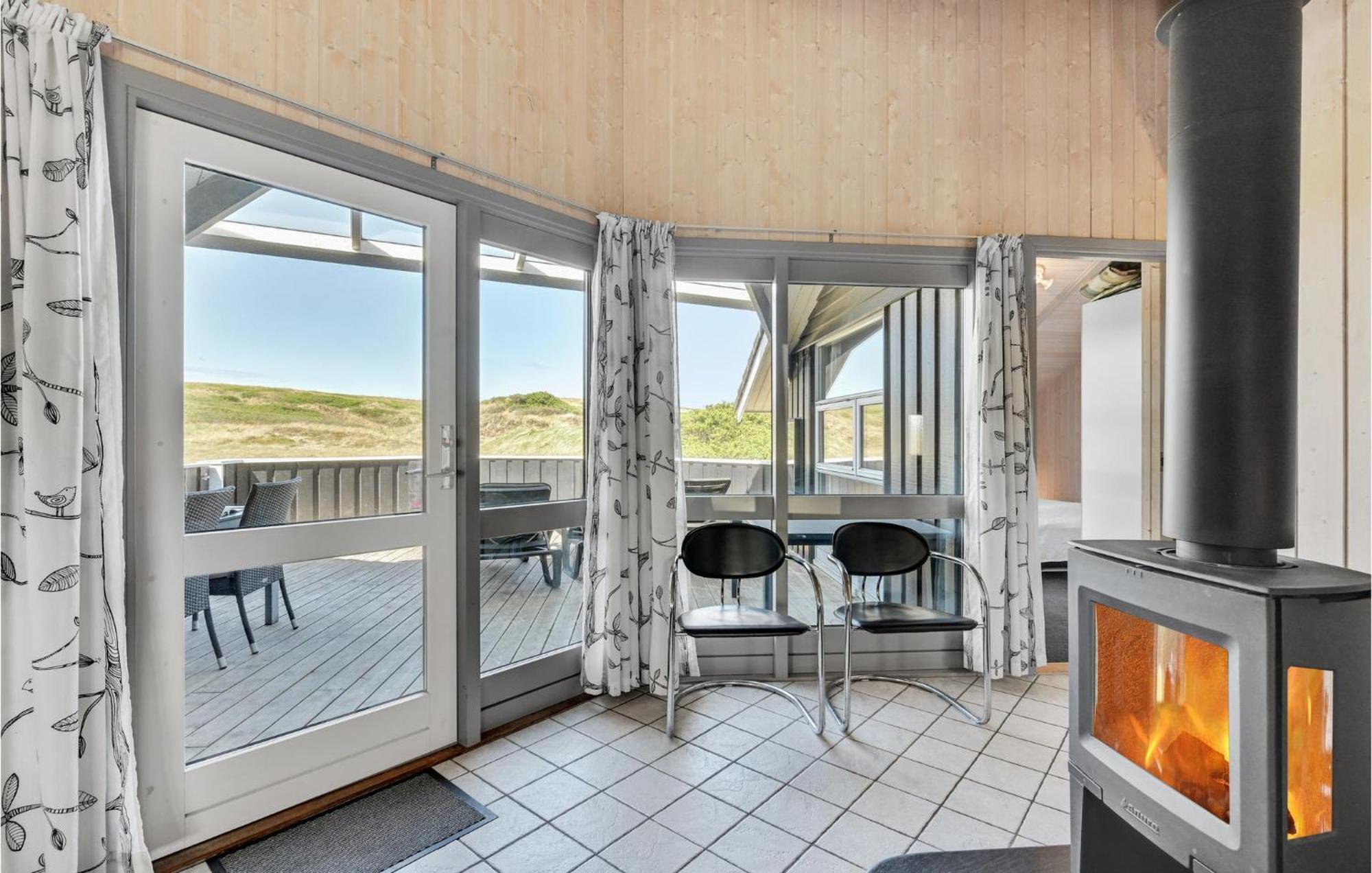 Stunning Home In Hvide Sande With Kitchen Bjerregård Buitenkant foto
